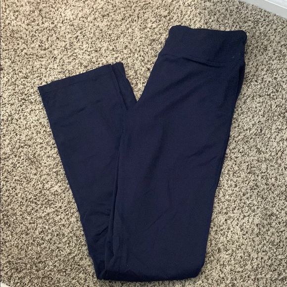 Stylish Navy Yoga Pants - Picture 1 of 3